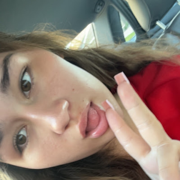 Meet your Posher, Andreah - Picture 1 of 1